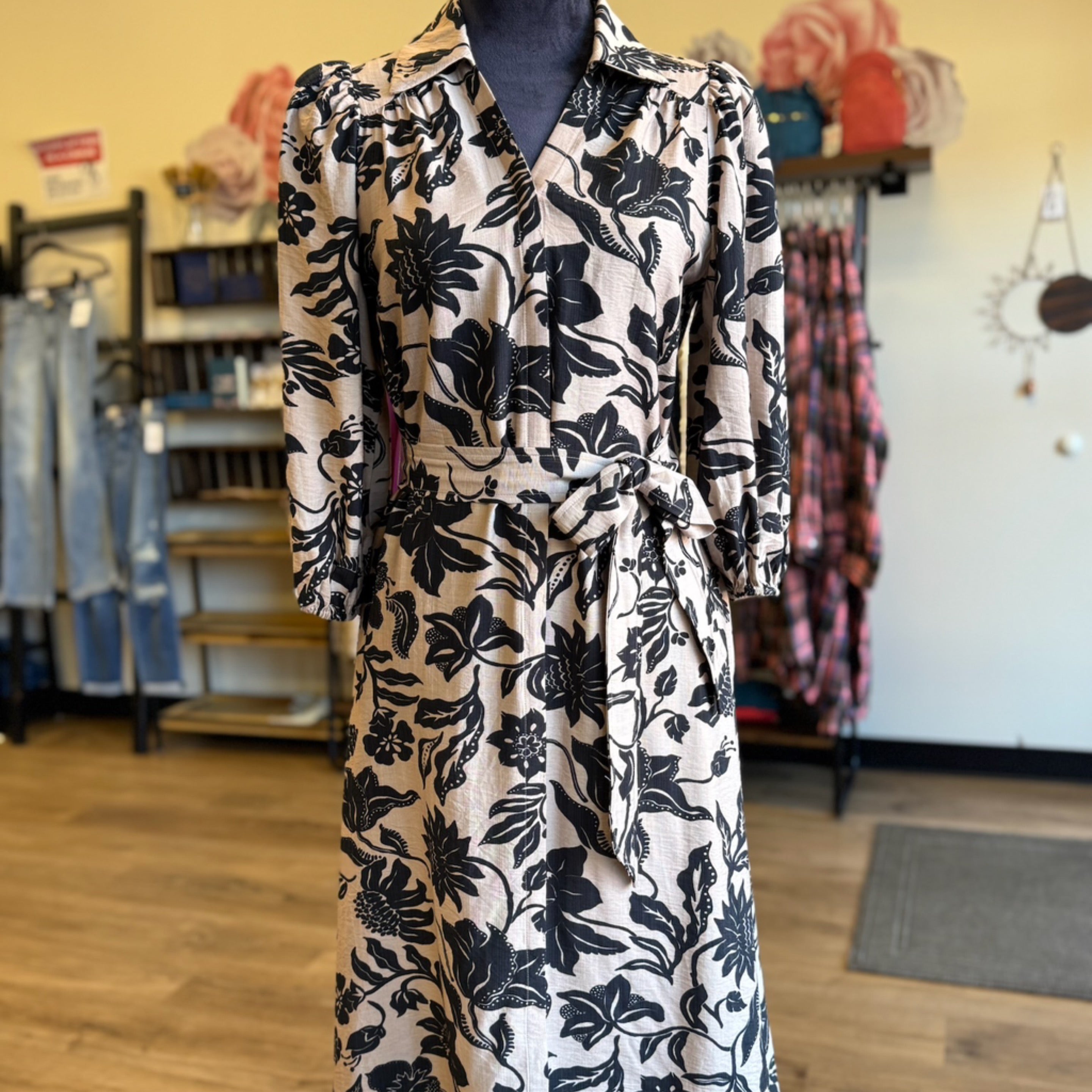 オリバーガル　The　Look　of　A　Lady Marigold Lace Catsuit – BRIELLE